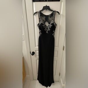NWT Stunning Faviana Formal black dress size 8